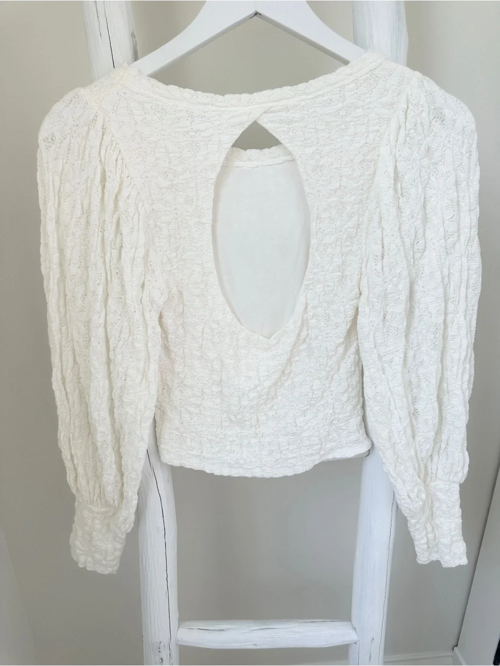 Free People Jasmine Tea Time Cream Textured Puff-Sleeve Knit Top Keyhole Back